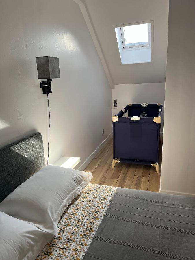Appartement De La Fontaine A La Tour Du Pin Hyper Centre Parking Prive Eksteriør billede